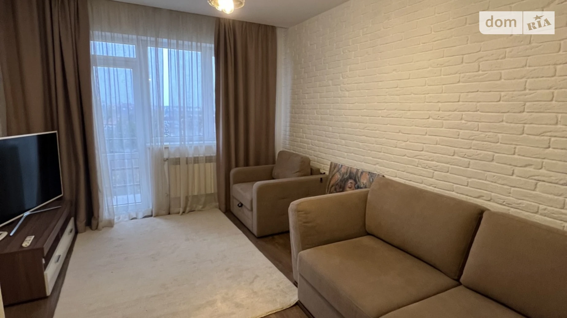 Продается 1-комнатная квартира 42.9 кв. м в Ужгороде, ул. Николая Амосова(Грибоедова), 3 - фото 2