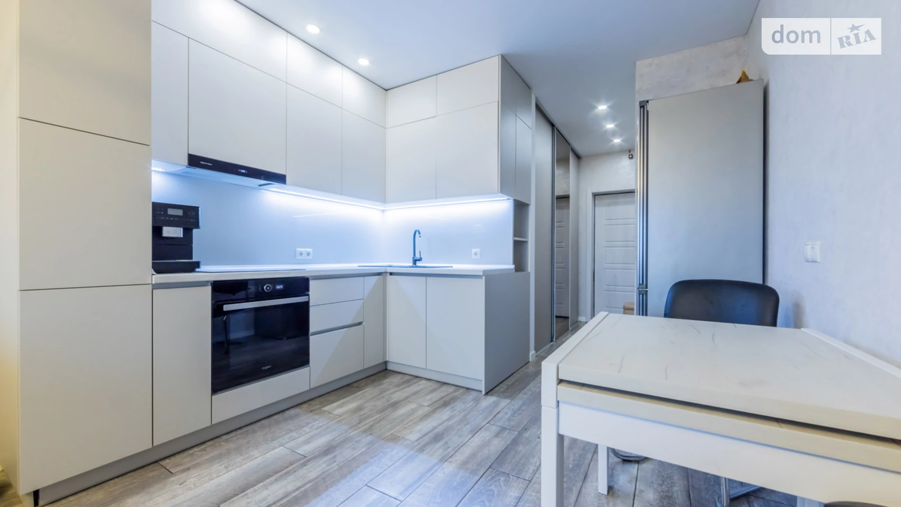 ул. Обуховская, 137 Беличи Киев ЖК Озерный Академгородок - фото 5