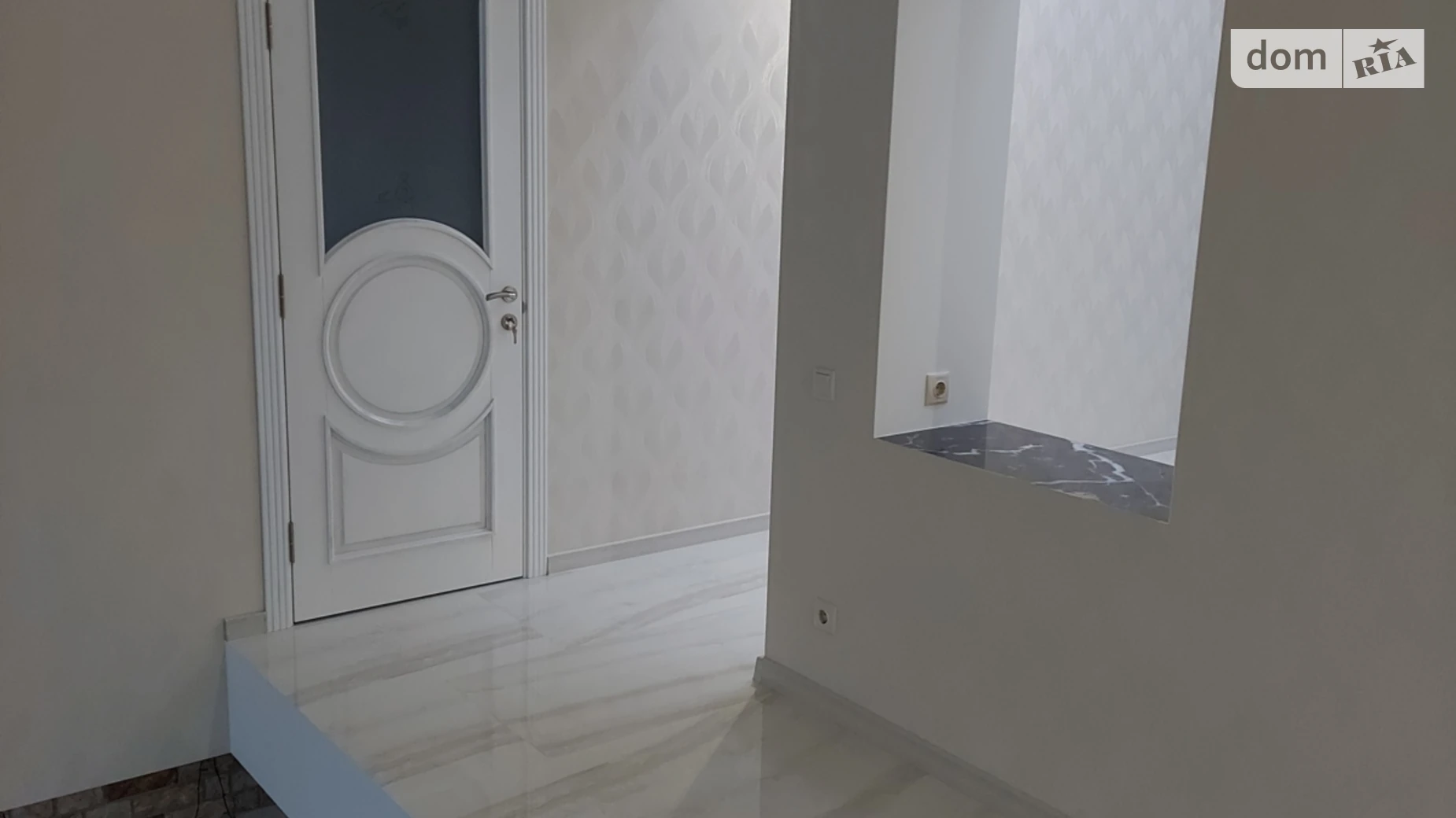 Продается одноэтажный дом 271 кв. м с бассейном, цена: 400000 $ - фото 4