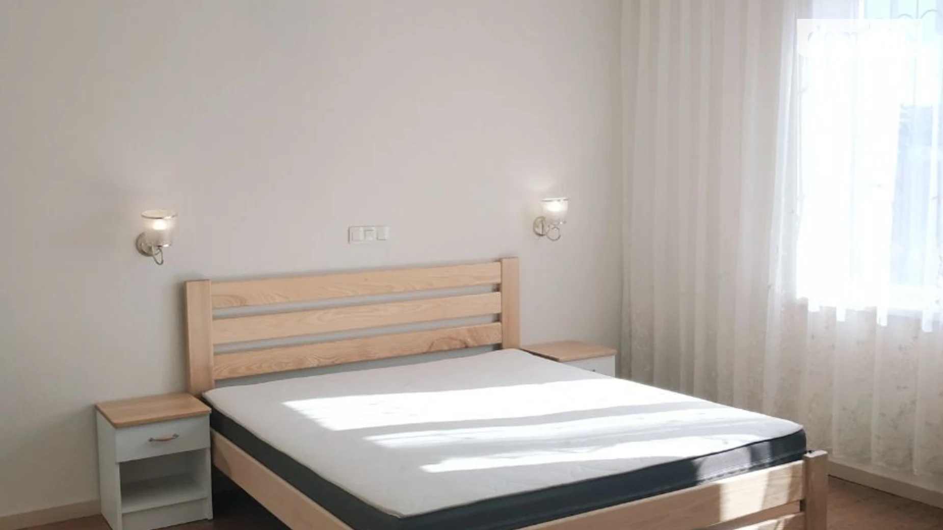 Продается дом на 2 этажа 171.3 кв. м с подвалом, цена: 120000 € - фото 2