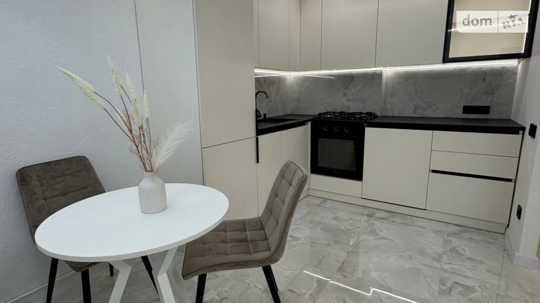 2-комнатная квартира 58 кв. м в Тернополе, ул. Смакулы, 8 - фото 2