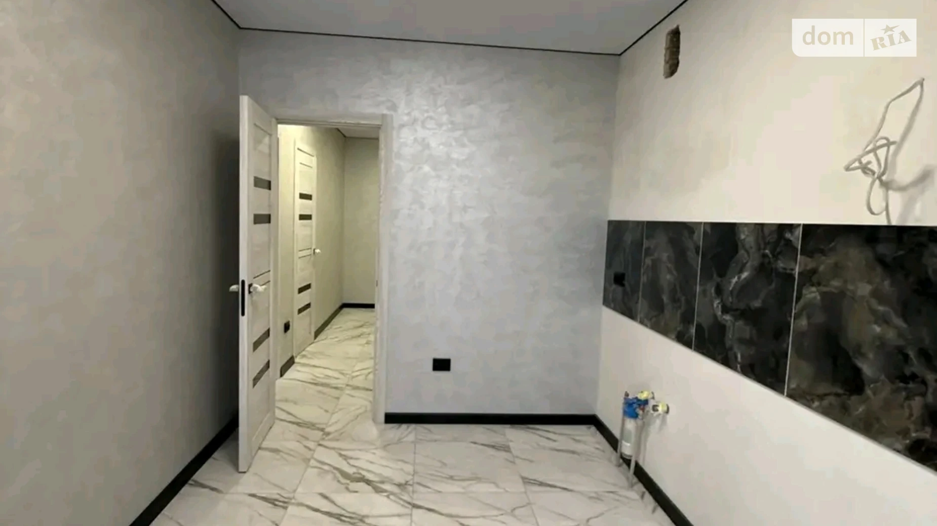 Продається 2-кімнатна квартира 46.6 кв. м у Кременці, вул. 107-ї Кременецької Дивізії, 14А - фото 4