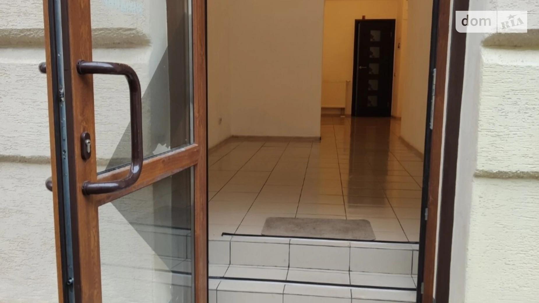 Продается помещения свободного назначения 52 кв. м в 3-этажном здании, цена: 78000 $ - фото 2