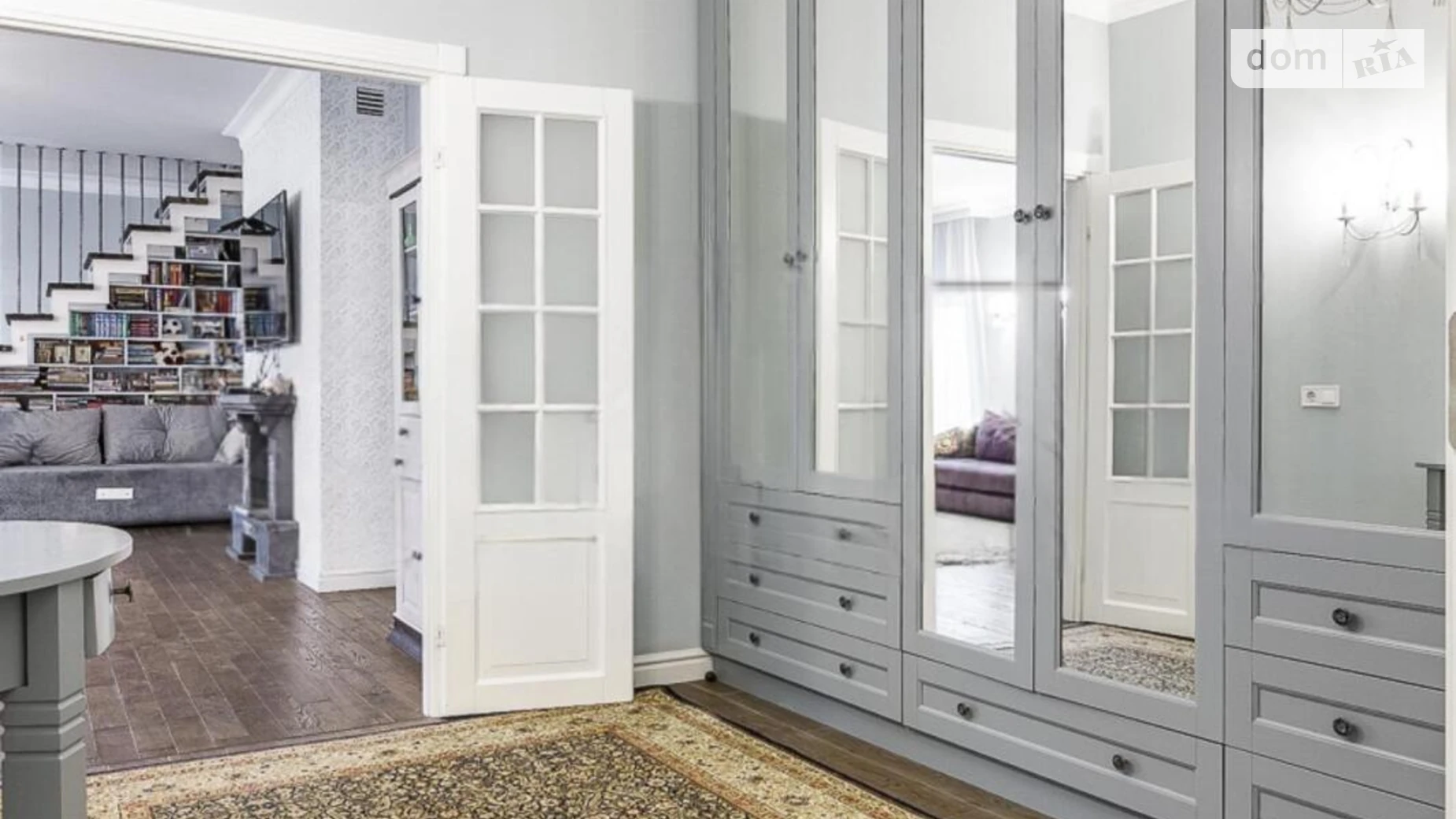 Продается дом на 2 этажа 270 кв. м с камином, цена: 285000 $ - фото 5