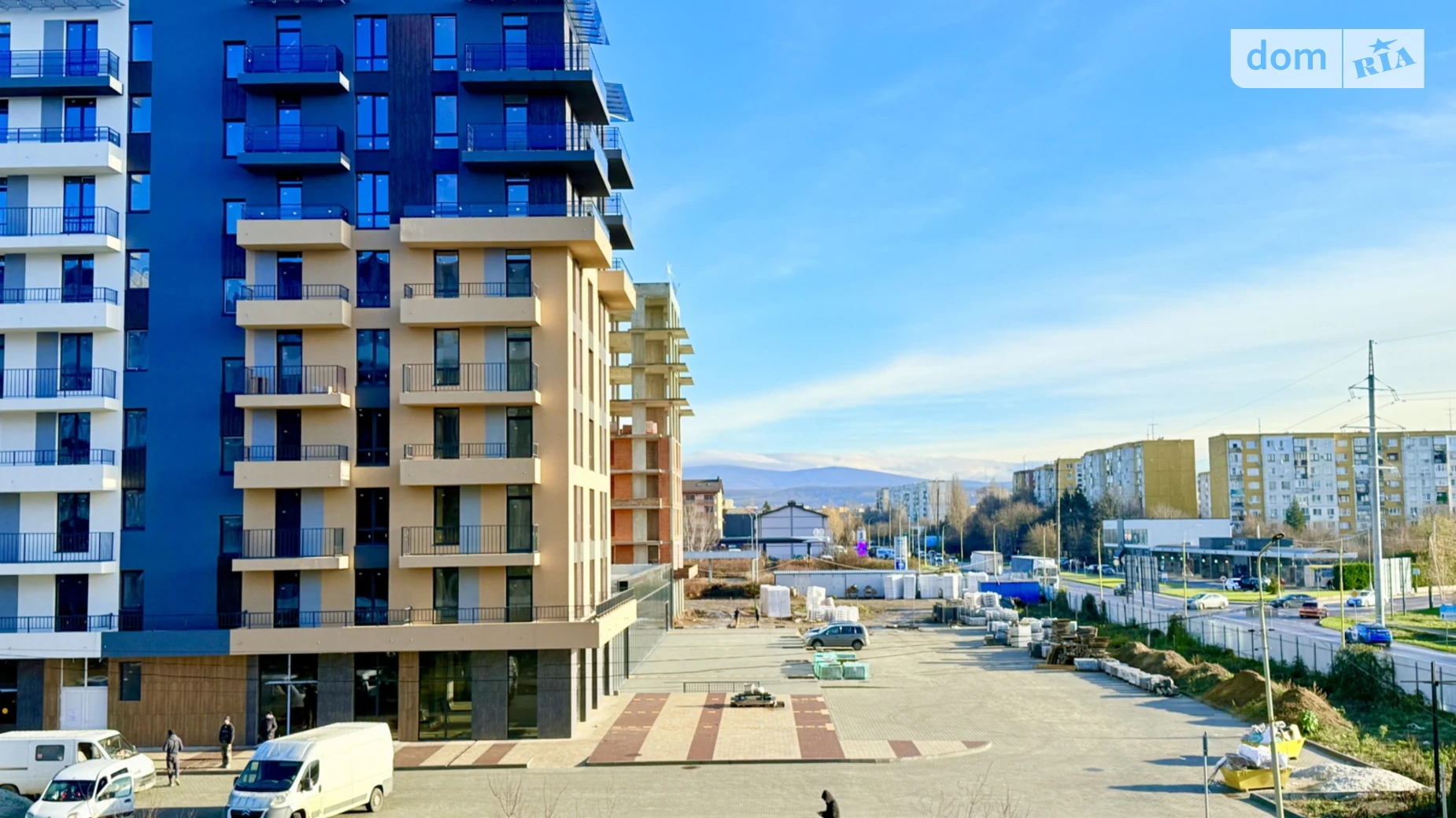 Продается 2-комнатная квартира 76.7 кв. м в Ужгороде, ул. Богомольца, 29 - фото 2