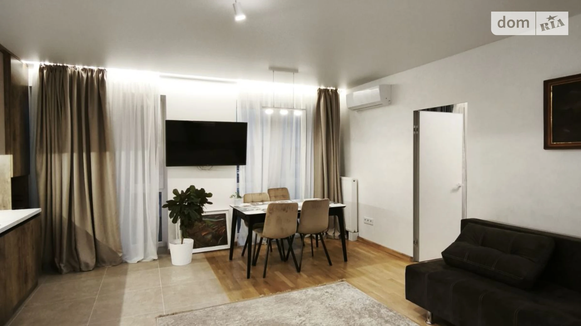 Продается 2-комнатная квартира 59 кв. м в Ужгороде, ул. Тлехаса, 19 - фото 2