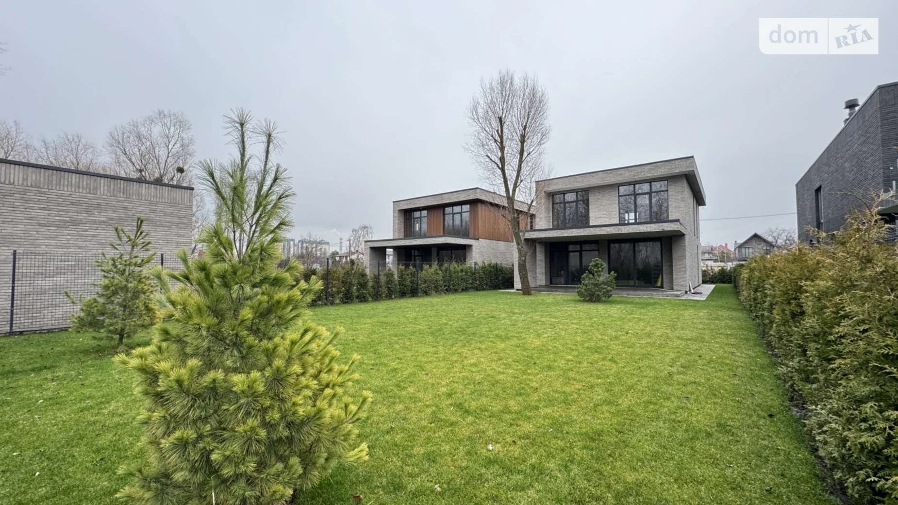 Продается дом на 2 этажа 180 кв. м с бассейном, цена: 310000 $ - фото 4