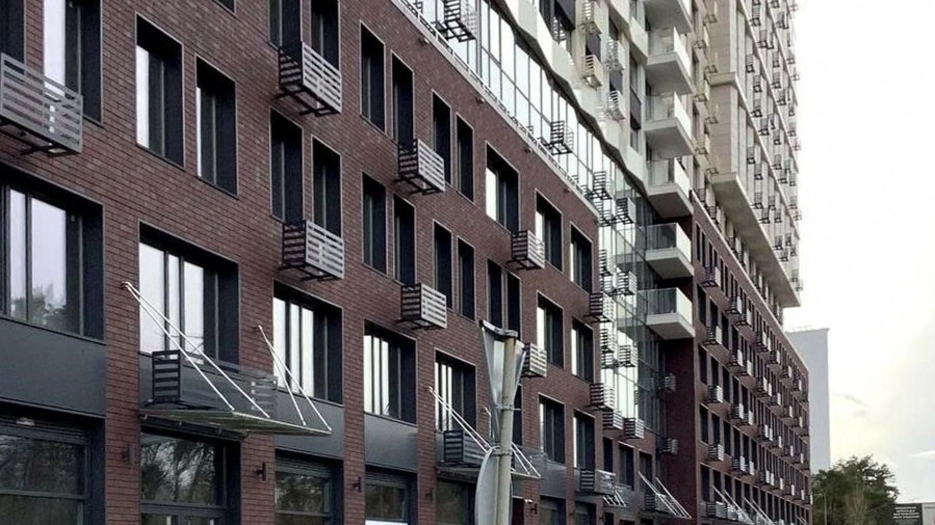 Продается 1-комнатная квартира 54 кв. м в Киеве, ул. Князя Романа Мстиславича(Генерала Жмаченко), 22А - фото 2