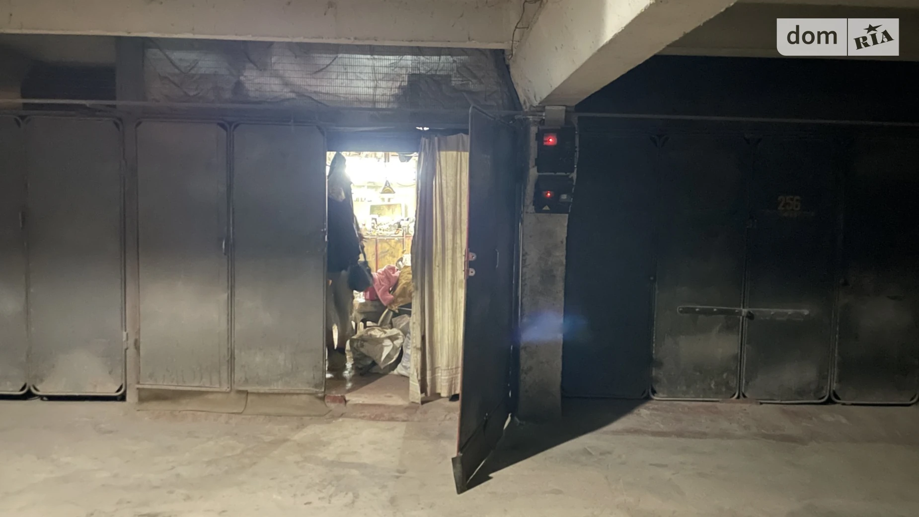 Продается отдельно стоящий гараж под легковое авто на 17.2 кв. м, цена: 6380 € - фото 3