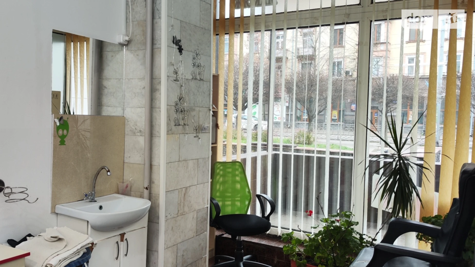 Продается помещения свободного назначения 70 кв. м в 10-этажном здании, цена: 178000 $ - фото 2