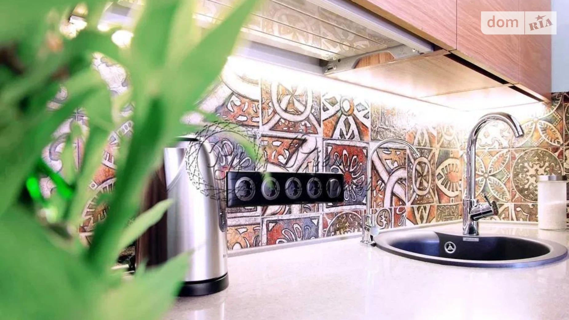 Продается 1-комнатная квартира 43 кв. м в Киеве, ул. Михаила Максимовича, 3Г - фото 2