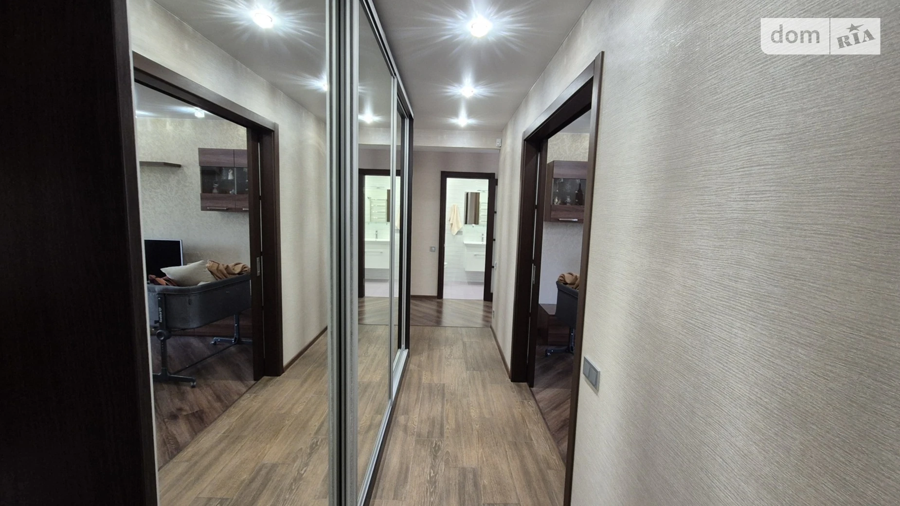 Продается 3-комнатная квартира 66.9 кв. м в Черноморске, ул. Защитников Украины(1 Мая) - фото 4