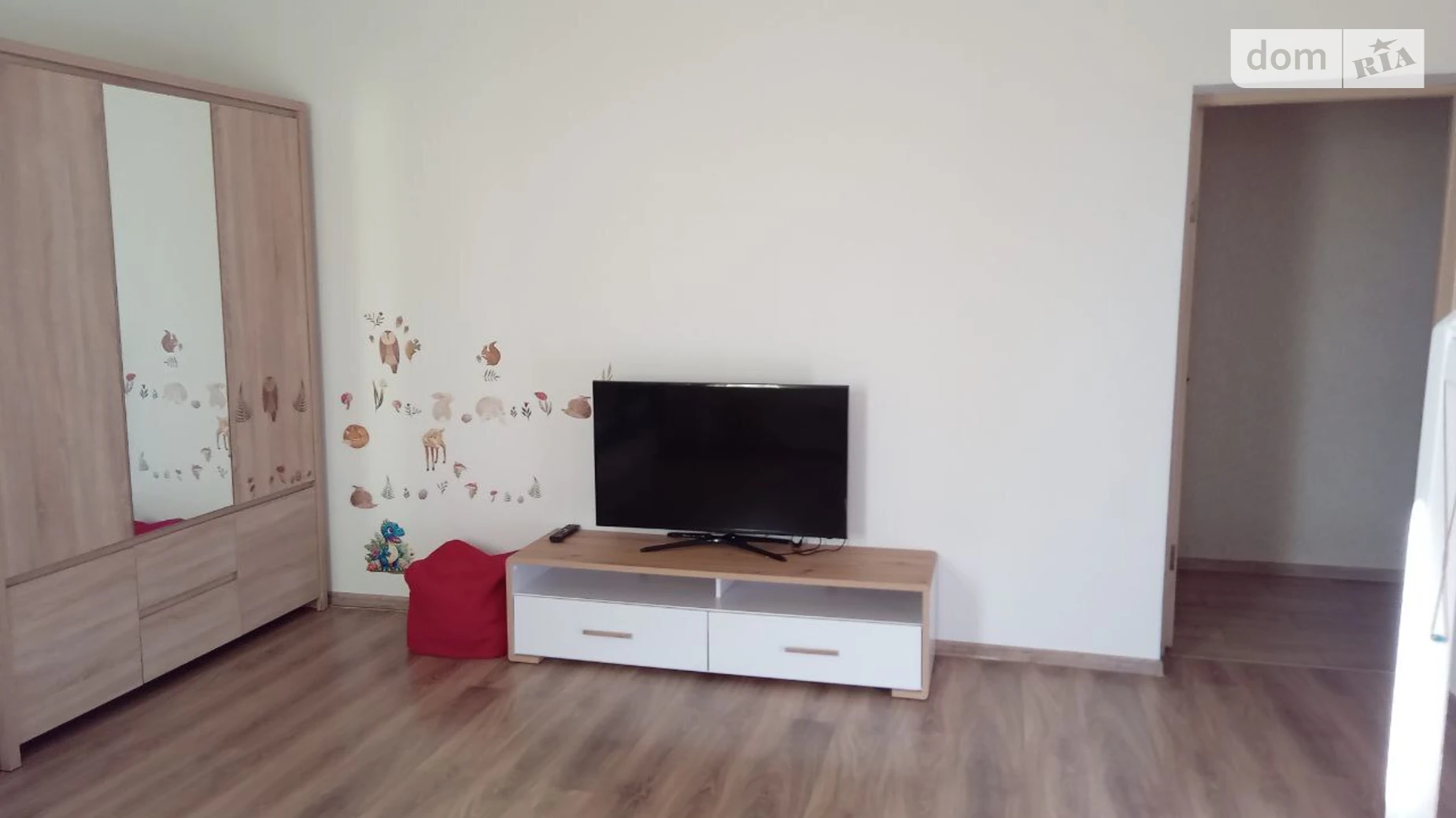 Сдается в аренду дом на 2 этажа 70 кв. м с садом, цена: 300 $ - фото 3