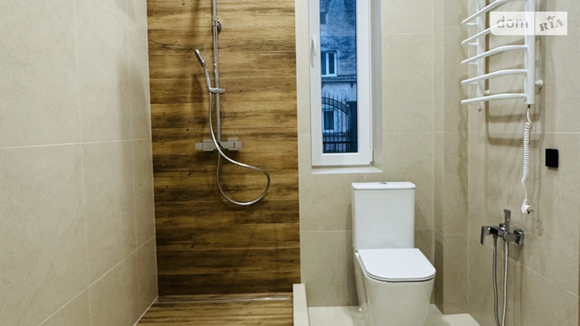 Продается 1-комнатная квартира 58 кв. м в Черновцах, ул. Дмитрия Ковалева(Минина Кузьмы), 14 - фото 3