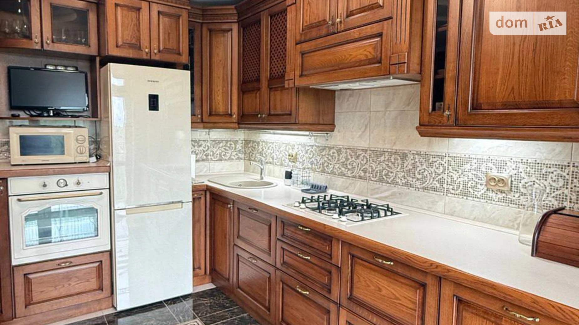 Сдается в аренду 2-комнатная квартира 68 кв. м в Львове, ул. Жасминовая, 5Б - фото 2