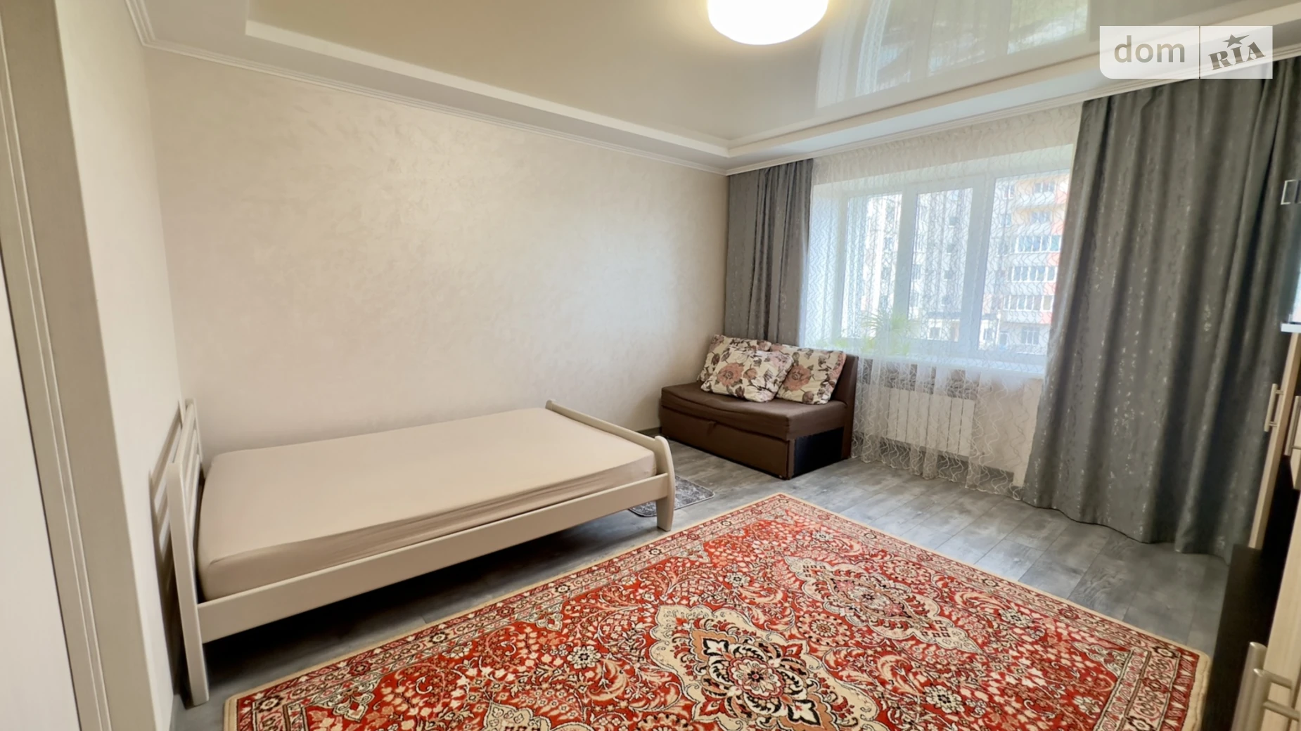 Сдается в аренду 1-комнатная квартира 45 кв. м в Ровно, цена: 12000 грн - фото 2