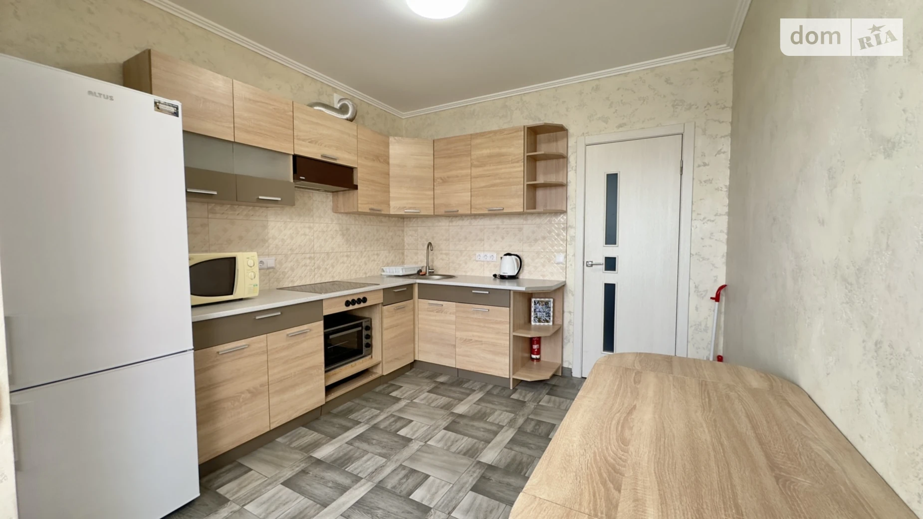 Сдается в аренду 1-комнатная квартира 45 кв. м в Ровно, цена: 12000 грн - фото 3