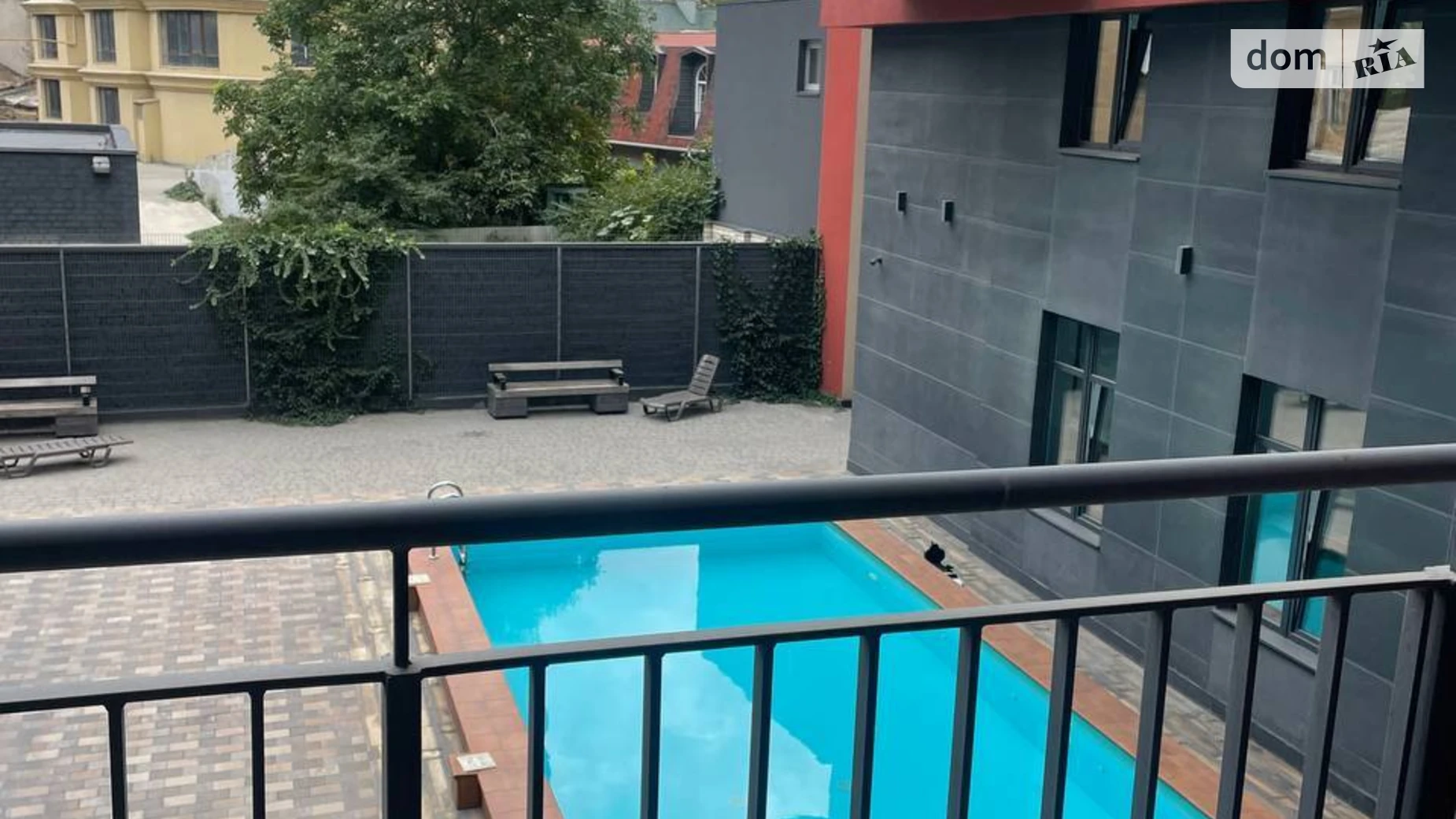 Продается 1-комнатная квартира 127.7 кв. м в Одессе, ул. Отрадная, 15 - фото 2