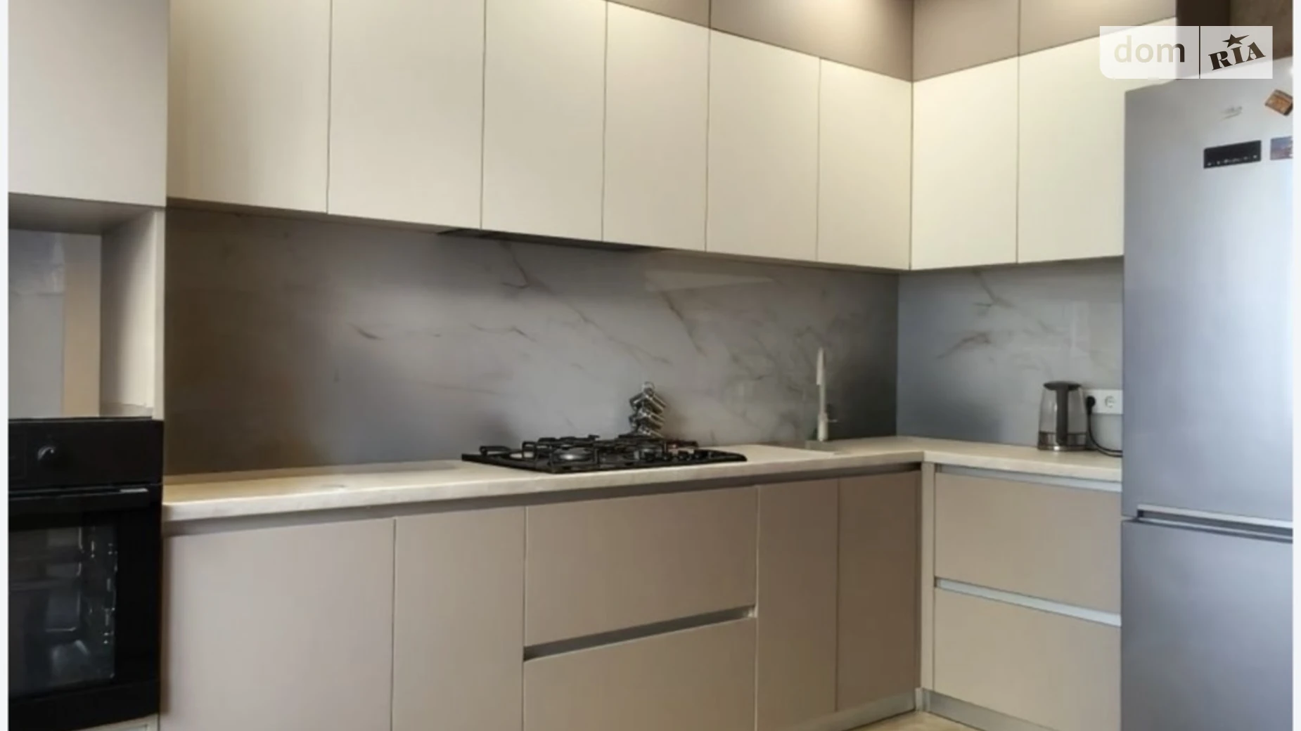 Сдается в аренду 2-комнатная квартира 72 кв. м в Ровно, ул. Дворецкая, 46-48 - фото 2