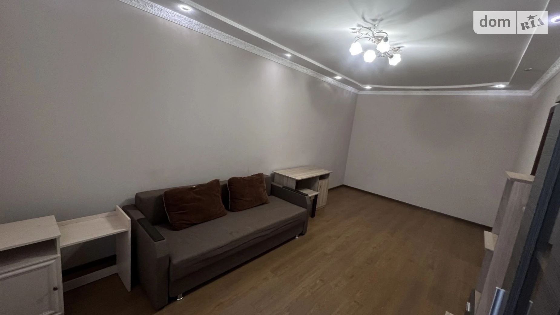 Сдается в аренду 2-комнатная квартира 72 кв. м в Ровно, ул. Дворецкая, 46-48 - фото 5