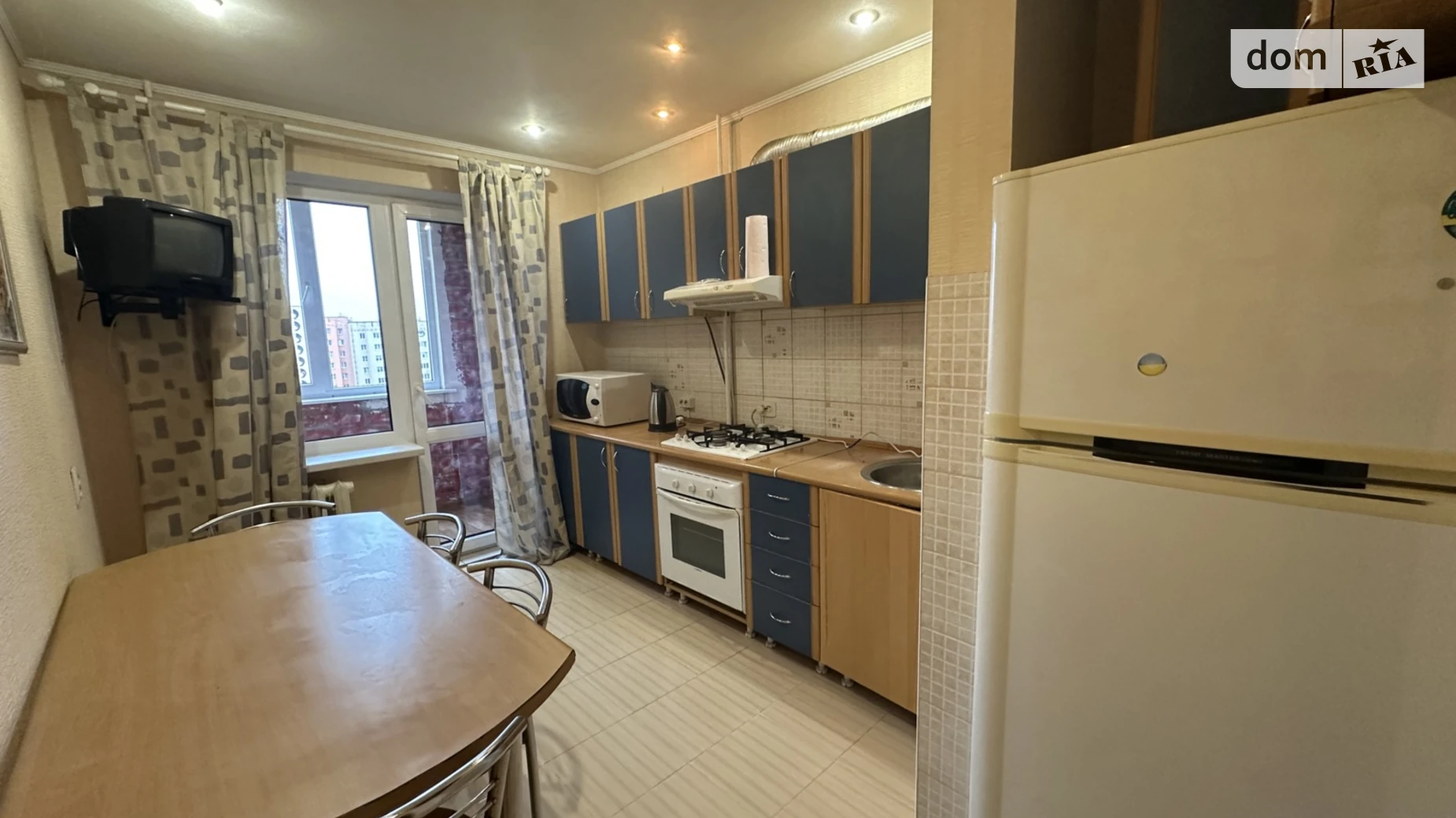 Продается 3-комнатная квартира 61.7 кв. м в Ровно, ул. Шухевича Романа, 2 - фото 3