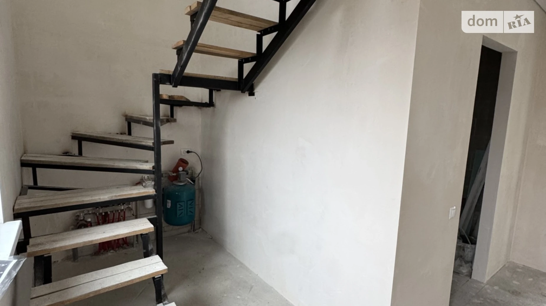 Продается дом на 2 этажа 124 кв. м с балконом, цена: 86000 $ - фото 2