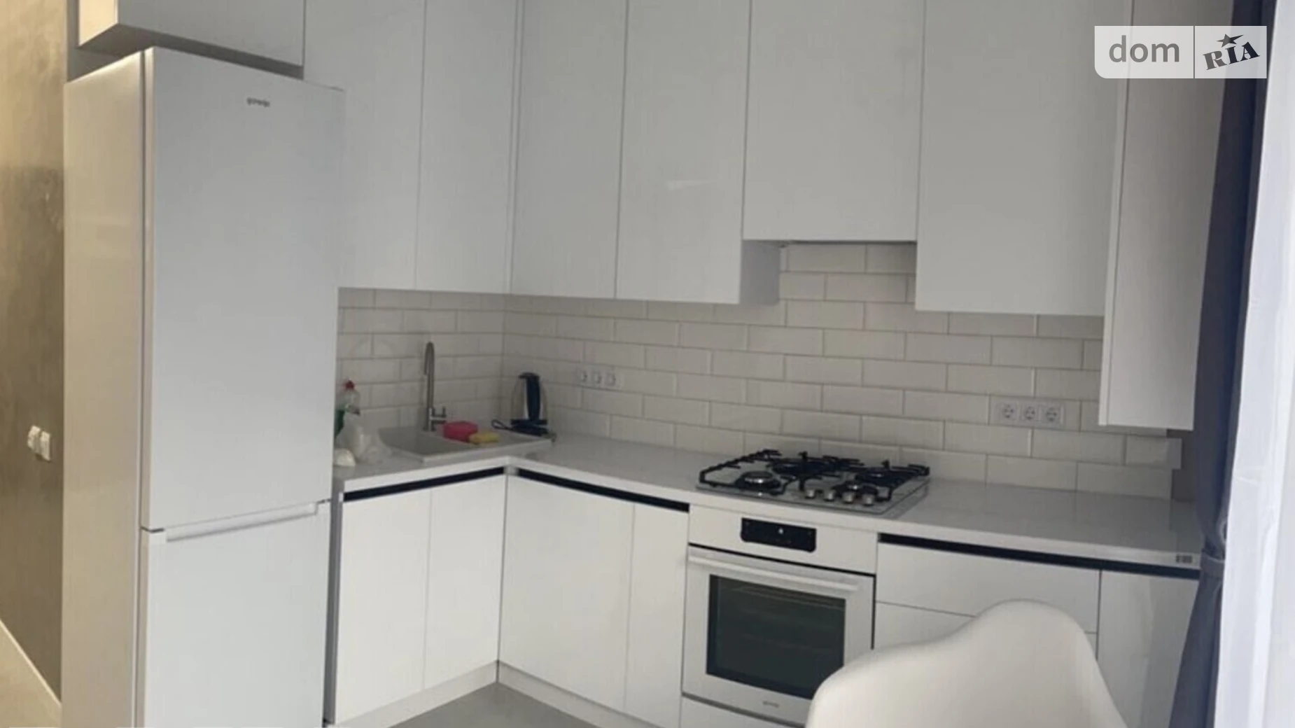 1-комнатная квартира 42 кв. м в Луцке, ул. Спутника - фото 4