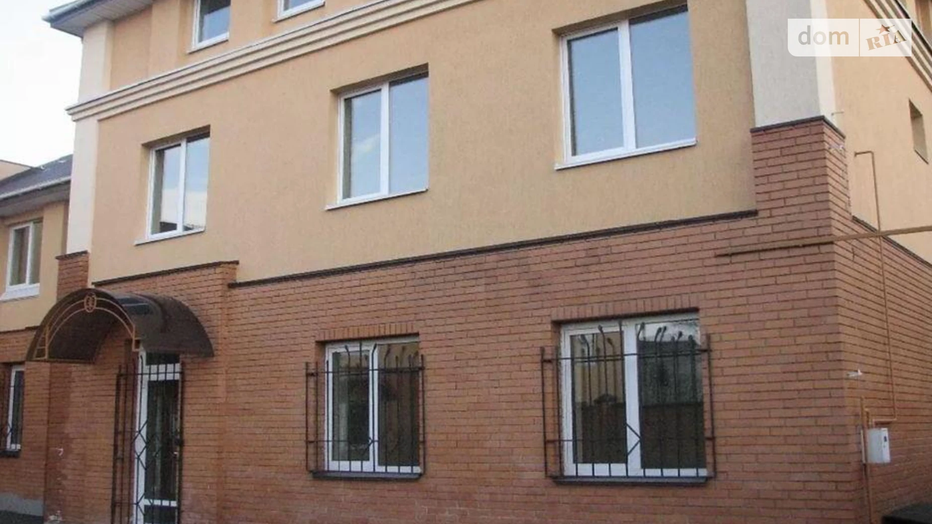 Продается дом на 2 этажа 520 кв. м с баней/сауной, цена: 300000 $ - фото 3