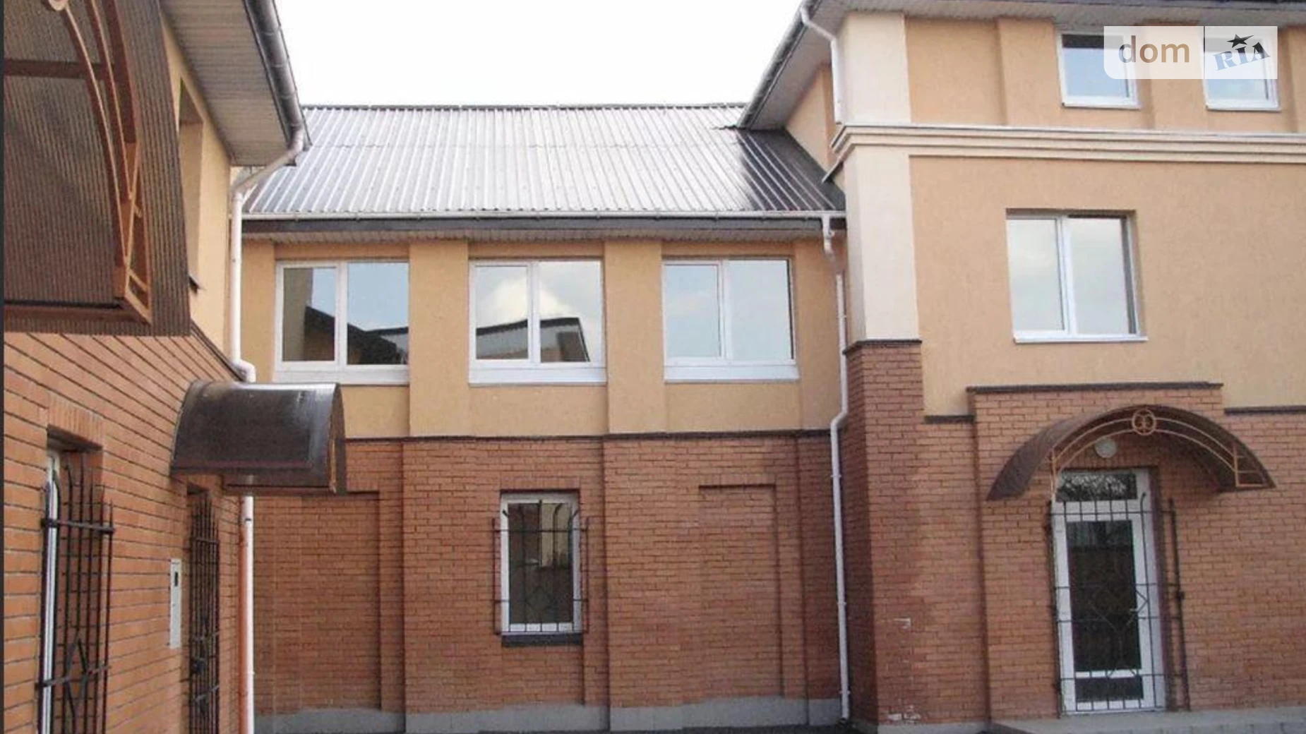 Продается дом на 2 этажа 520 кв. м с баней/сауной, цена: 300000 $ - фото 4