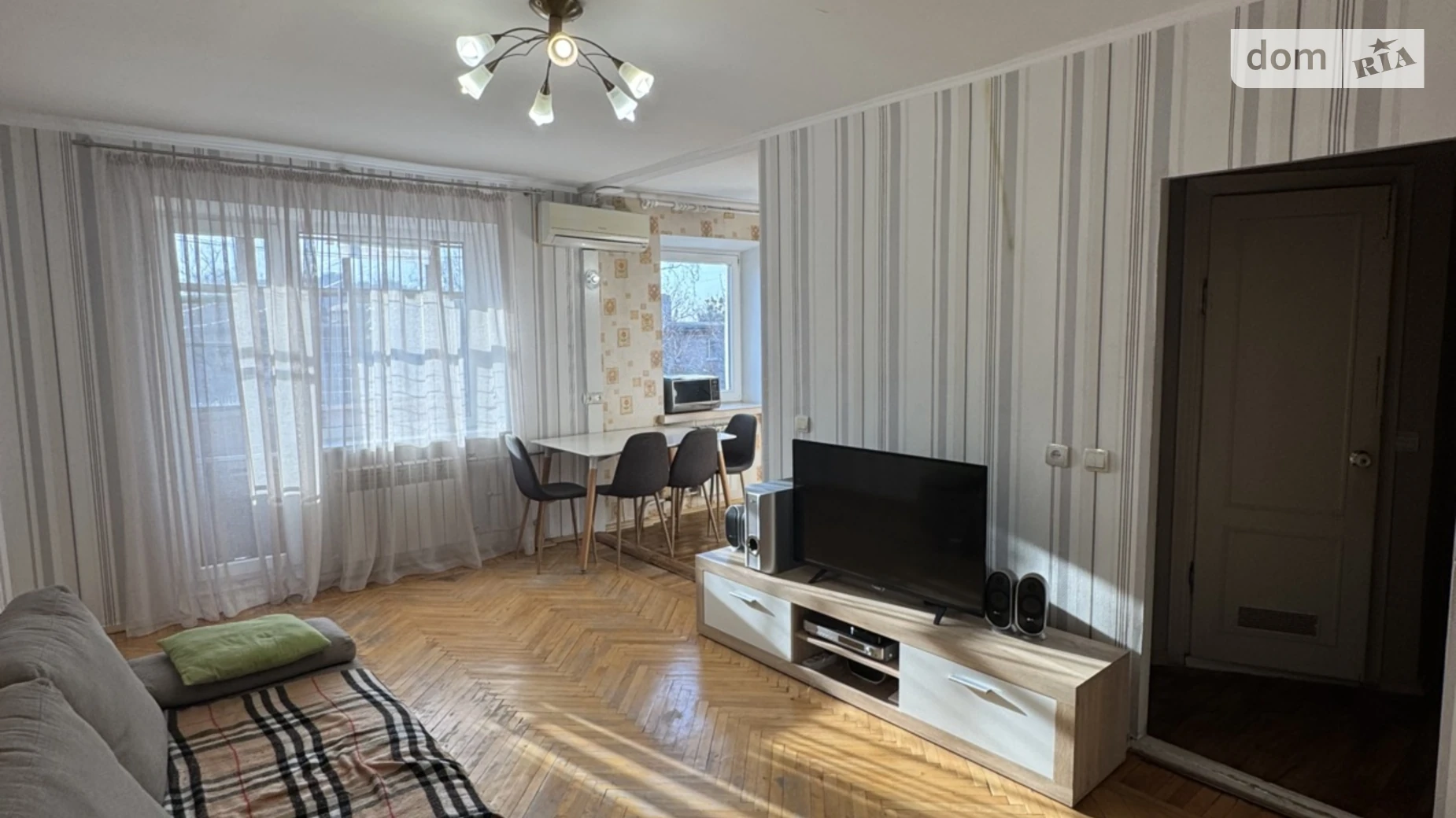 Продается 3-комнатная квартира 58 кв. м в Харькове, ул. Защитников Неба(Тобольская), 52 - фото 3