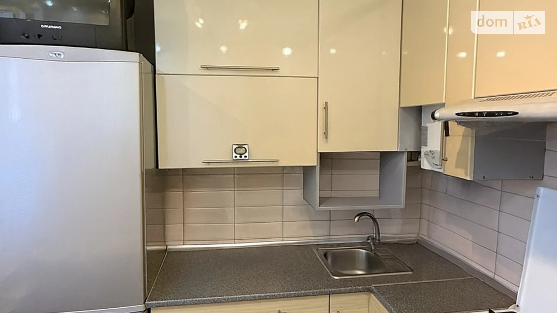 Продается 1-комнатная квартира 33.7 кв. м в Нововолынске, ул. Маяковского - фото 2