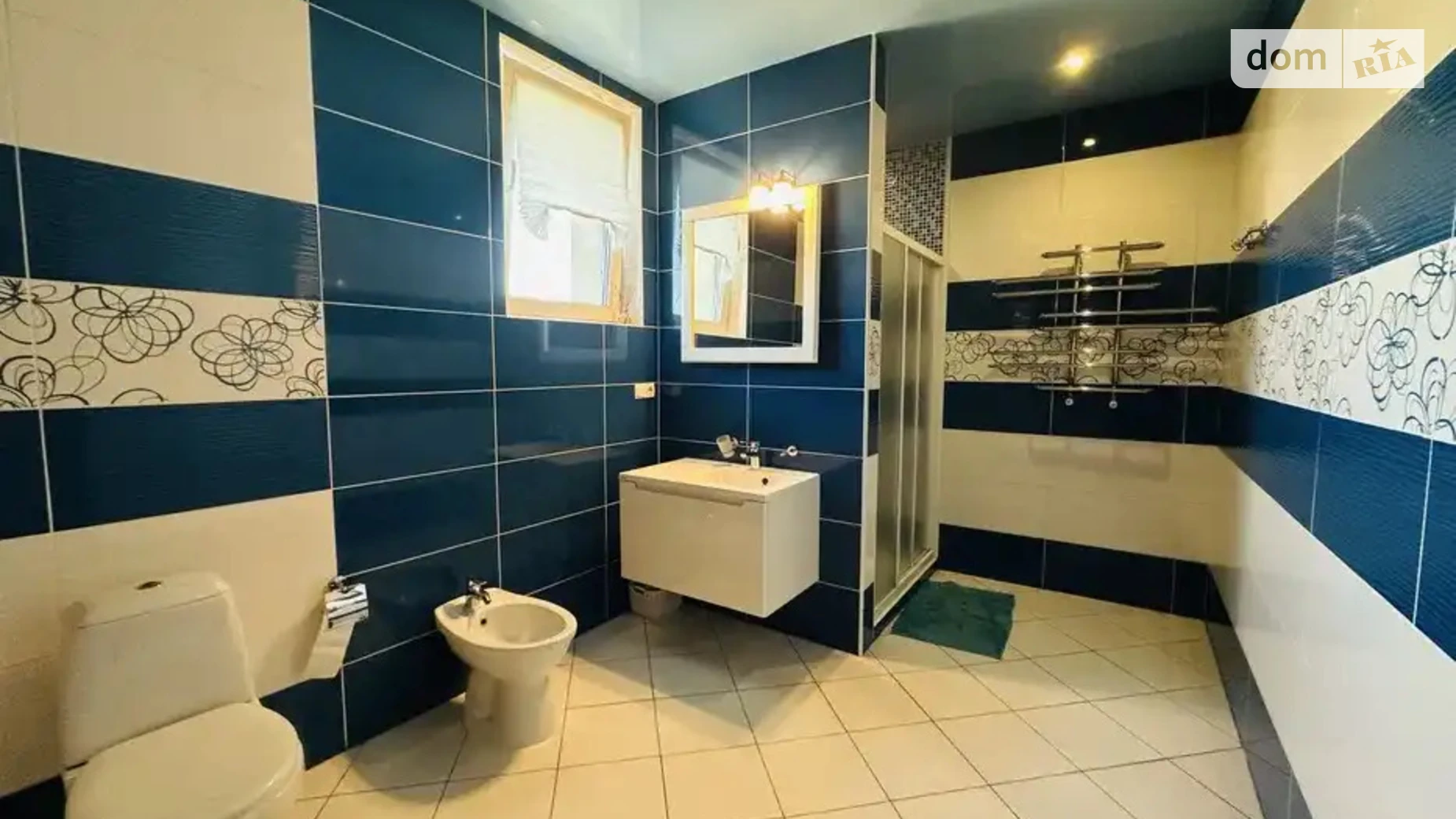 Продается дом на 2 этажа 178 кв. м с подвалом, цена: 135000 $ - фото 2