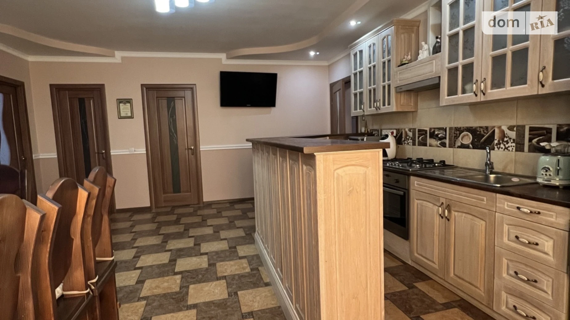 Продается 2-комнатная квартира 83 кв. м в Коломые, Степана Бандери, 53 - фото 4