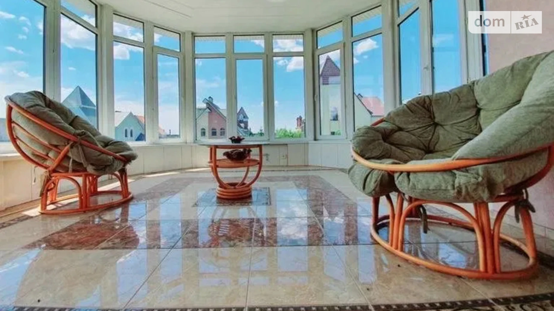 Продается дом на 2 этажа 330 кв. м с садом, цена: 135000 $ - фото 2