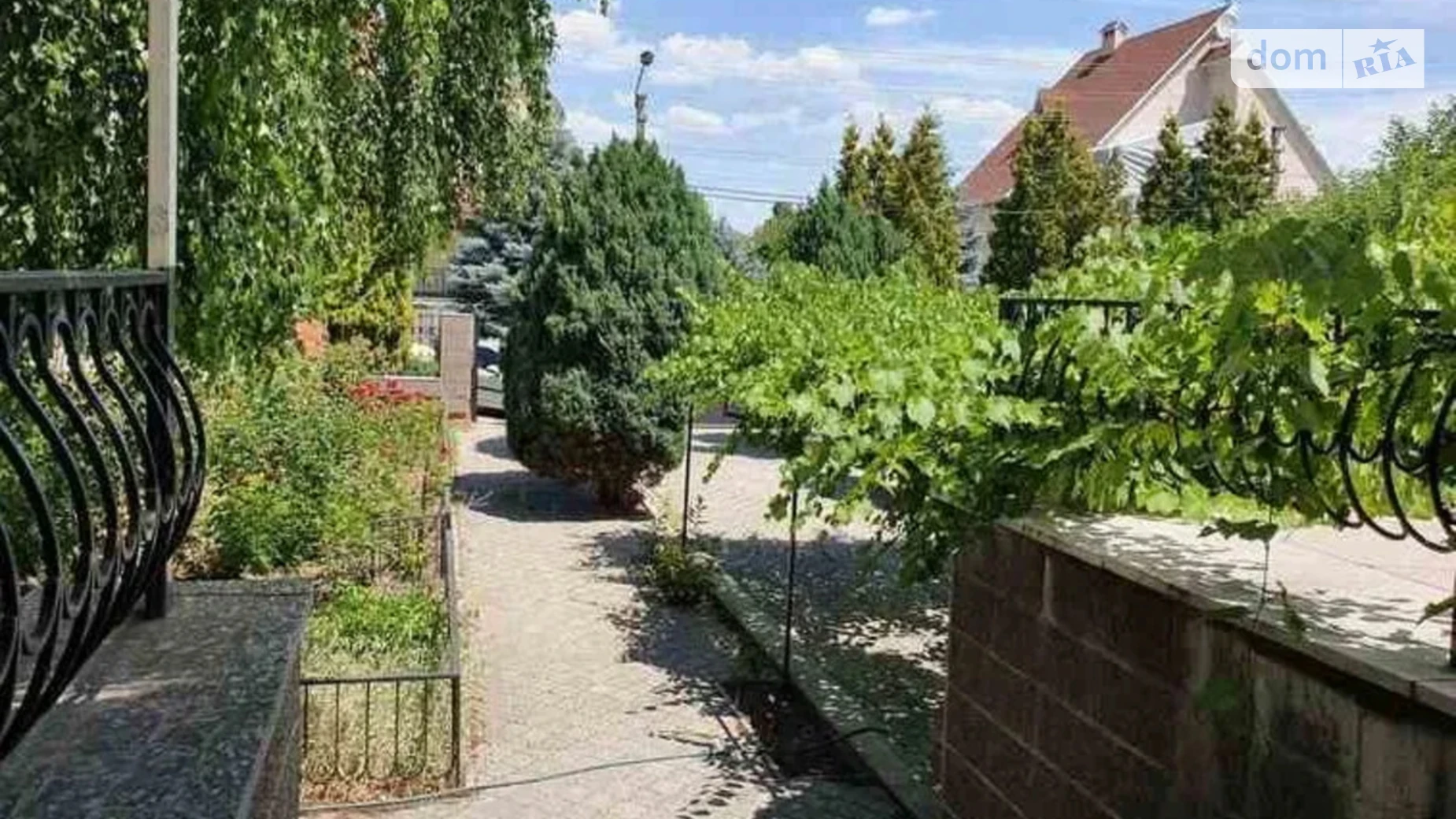 Продается дом на 2 этажа 330 кв. м с садом, цена: 135000 $ - фото 4