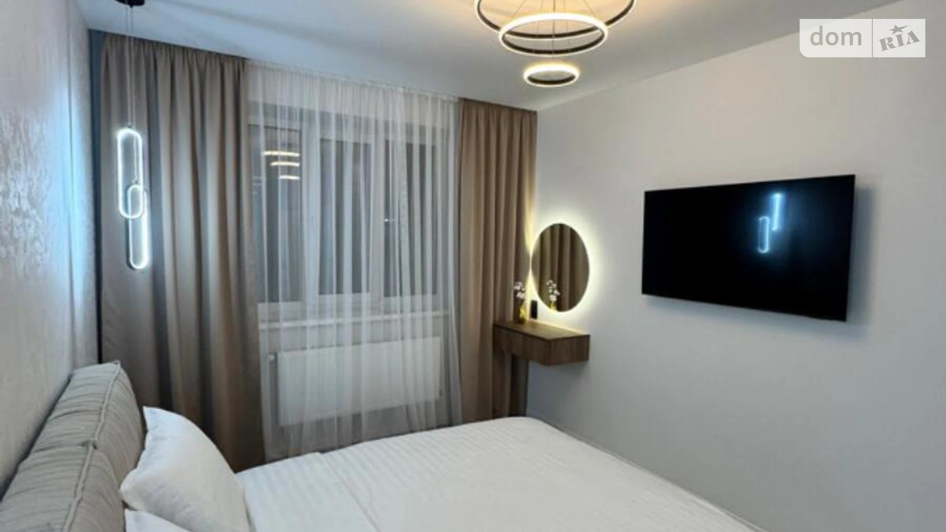 Продается 2-комнатная квартира 64 кв. м в Ивано-Франковске, ул. Высочана Семена - фото 3