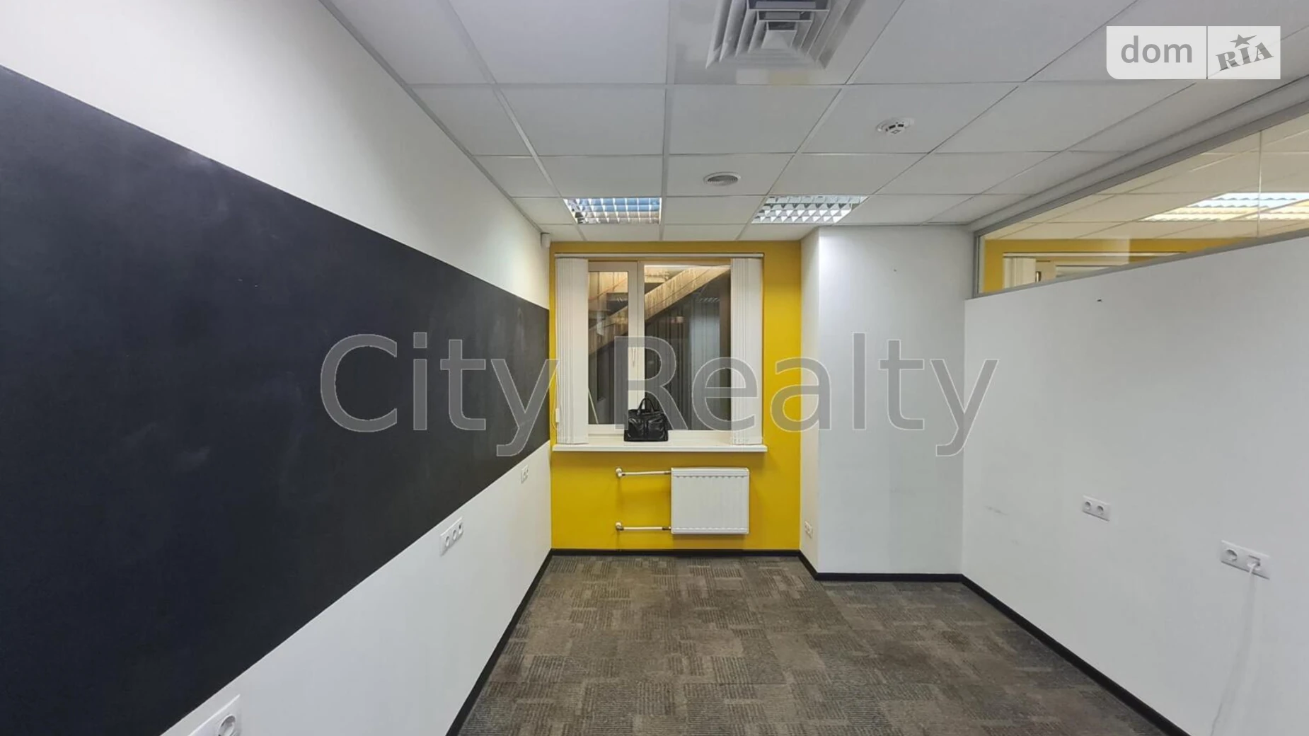 Сдается в аренду офис 228 кв. м в бизнес-центре, цена: 3821 $ - фото 5