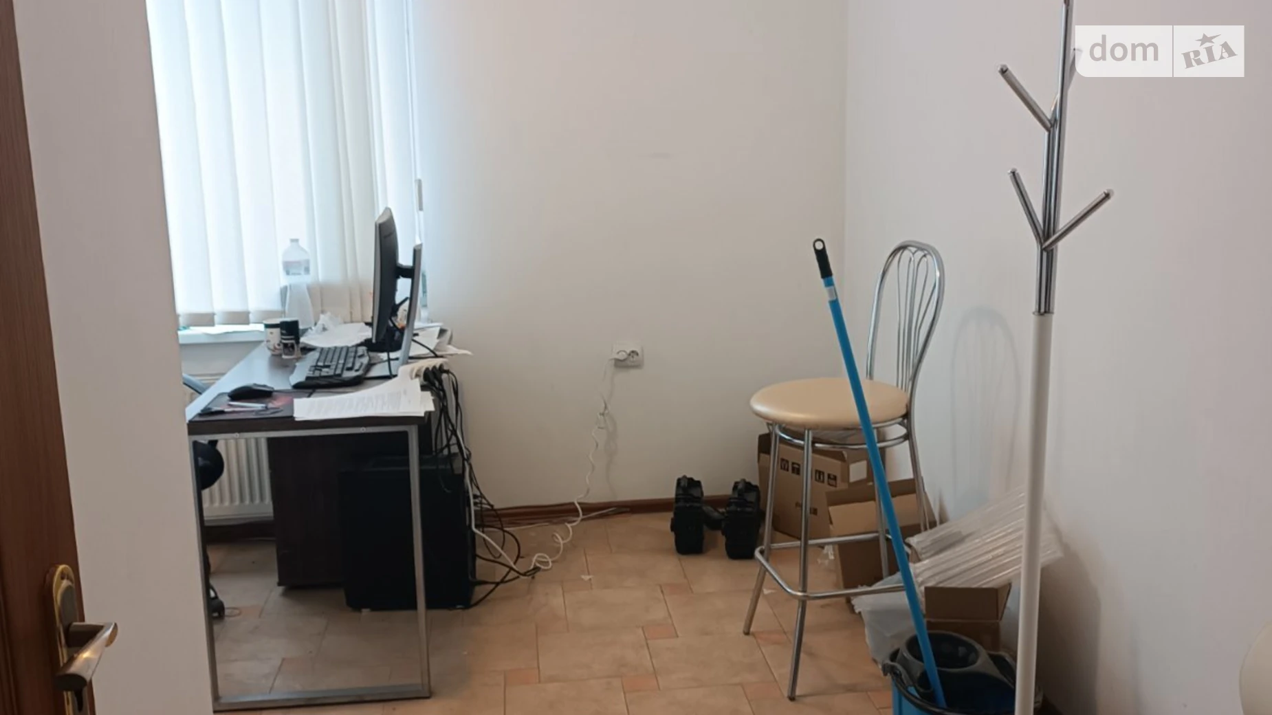 Сдается в аренду офис 14 кв. м в бизнес-центре, цена: 5000 грн - фото 3