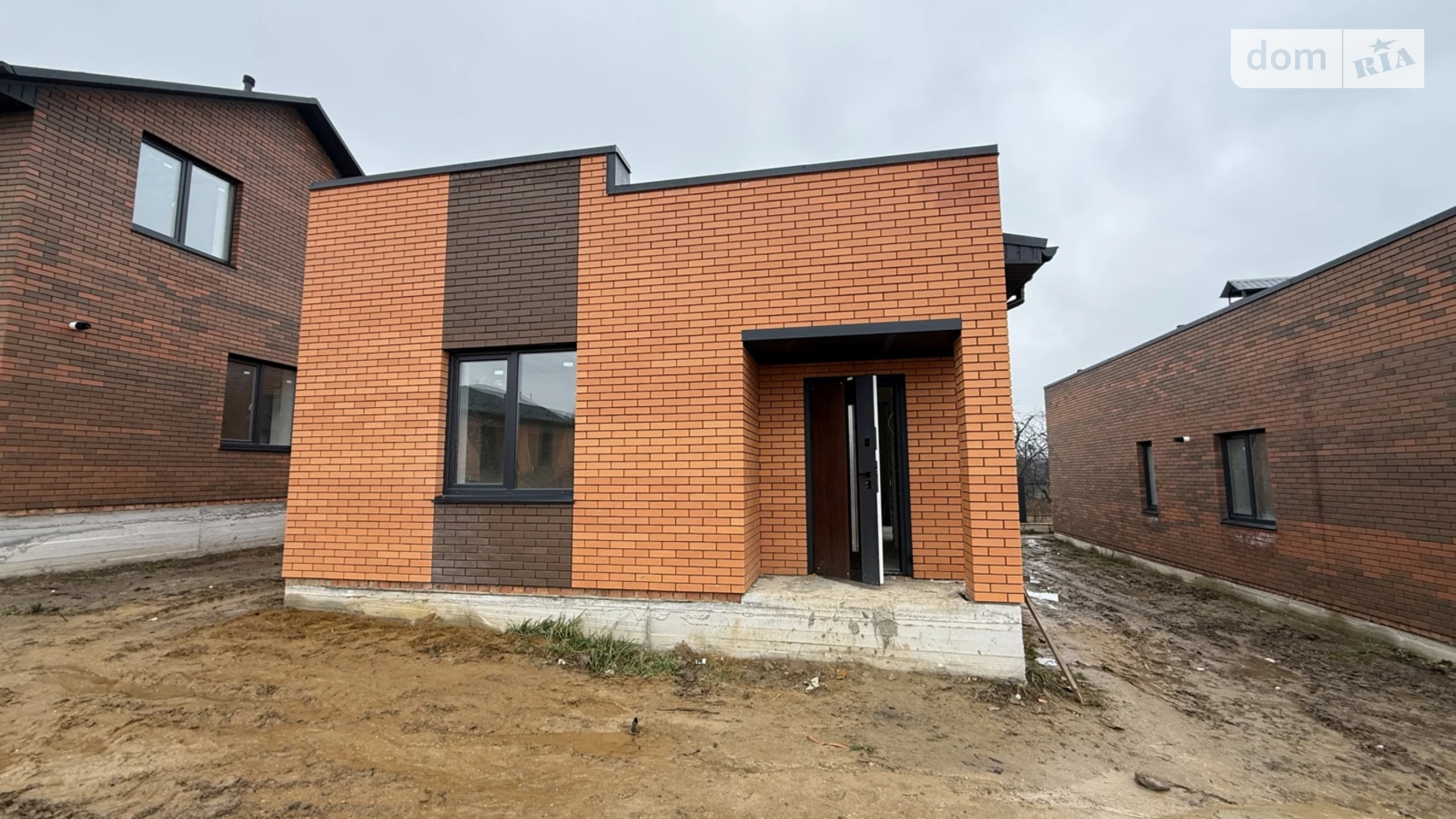 Продается одноэтажный дом 95 кв. м с камином, цена: 84000 $ - фото 2