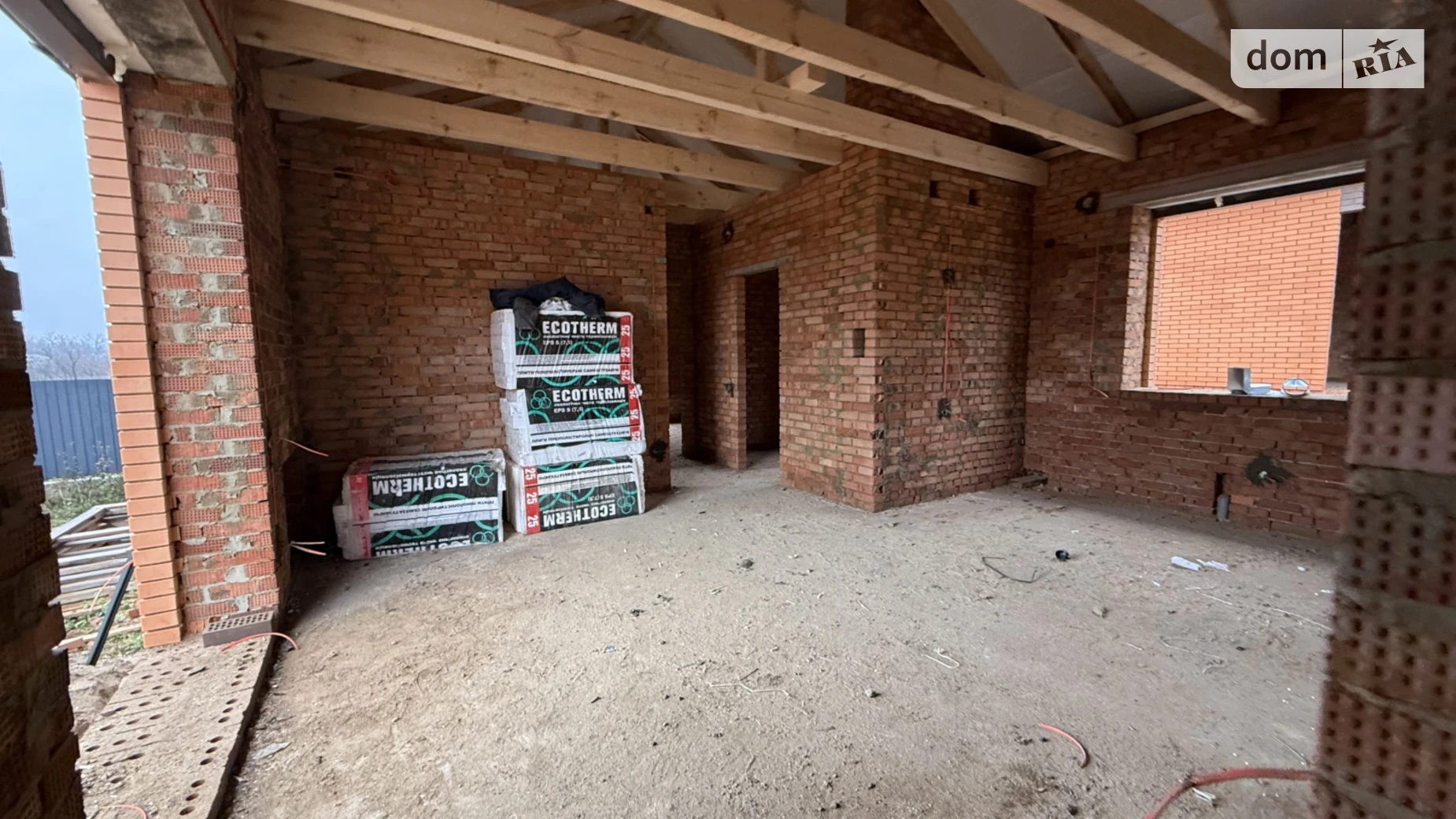 Продается одноэтажный дом 90 кв. м с камином, цена: 83999 $ - фото 4