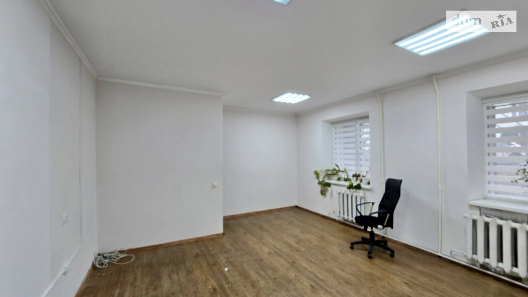 Сдается в аренду помещения свободного назначения 26 кв. м в 6-этажном здании, цена: 6500 грн - фото 2