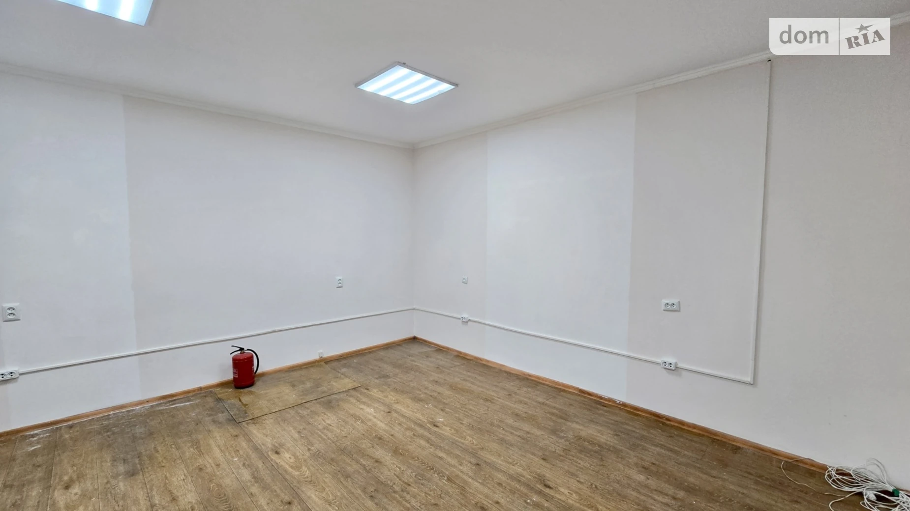 Сдается в аренду помещения свободного назначения 26 кв. м в 6-этажном здании, цена: 6500 грн - фото 4