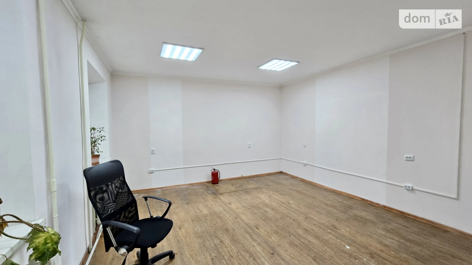 Сдается в аренду помещения свободного назначения 26 кв. м в 6-этажном здании, цена: 6500 грн - фото 5