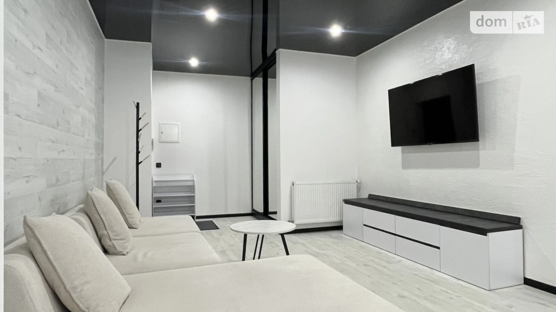 Сдается в аренду 1-комнатная квартира 80 кв. м в, цена: 700 $ - фото 2