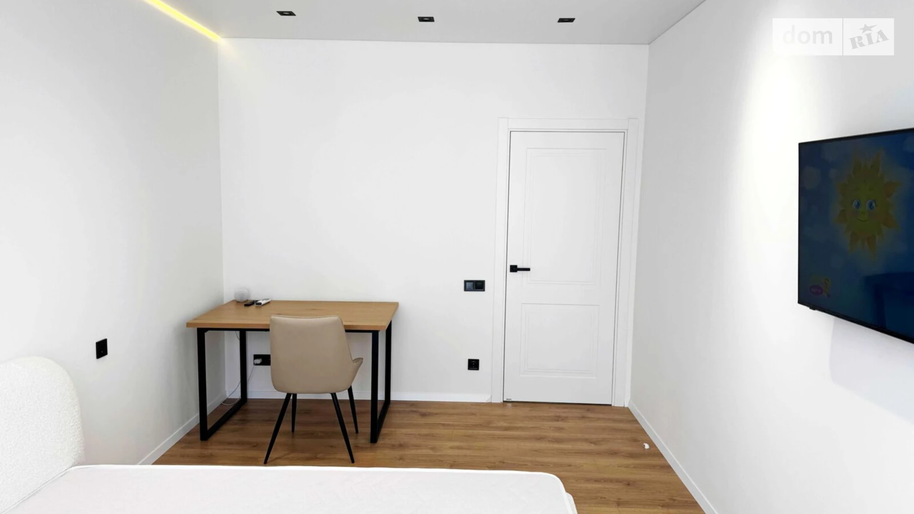 Сдается в аренду 1-комнатная квартира 46 кв. м в Львове, ул. Новознесенская, 1 - фото 2