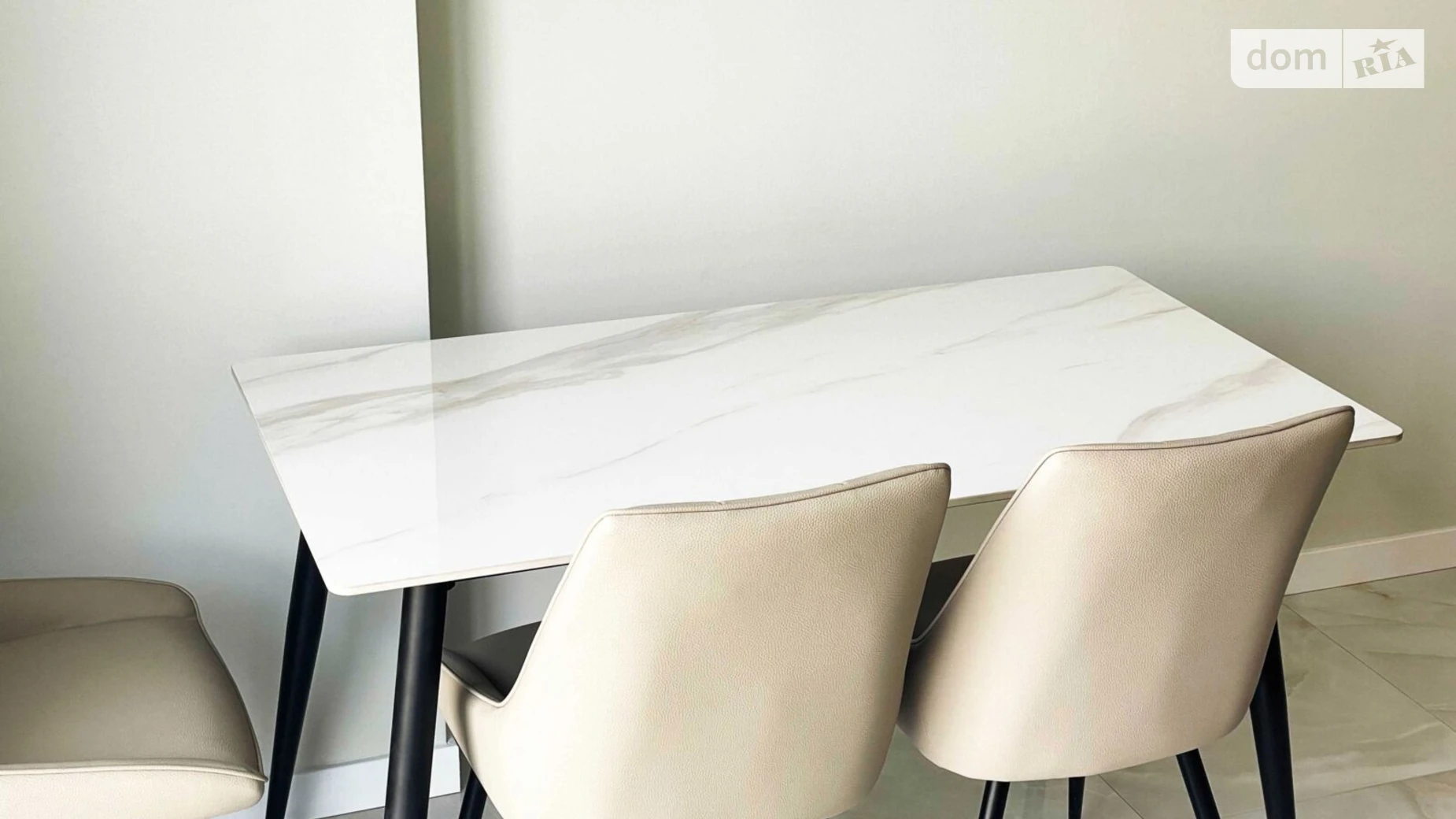 Сдается в аренду 1-комнатная квартира 46 кв. м в Львове, ул. Новознесенская, 1 - фото 4