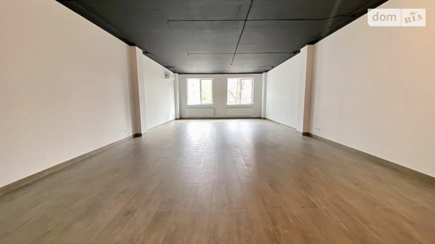 Сдается в аренду офис 72.9 кв. м в бизнес-центре, цена: 21000 грн - фото 2