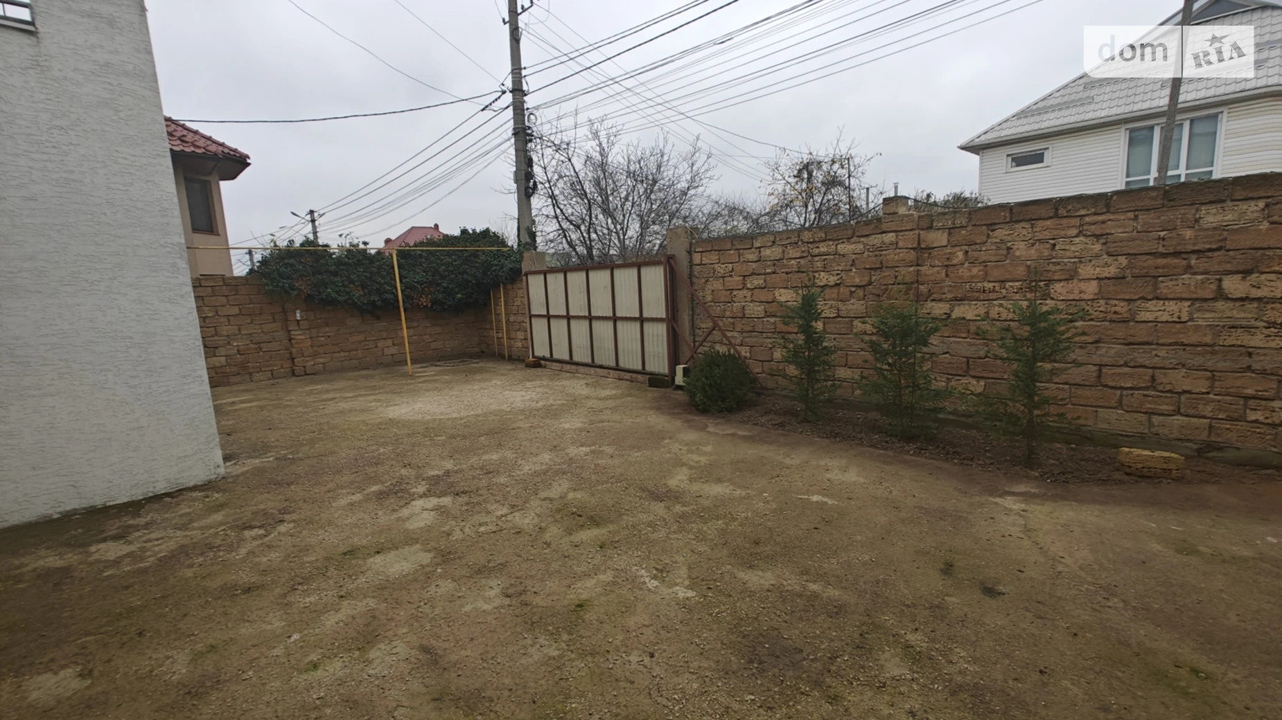 Продается дом на 2 этажа 360 кв. м с гаражом, цена: 150000 $ - фото 2