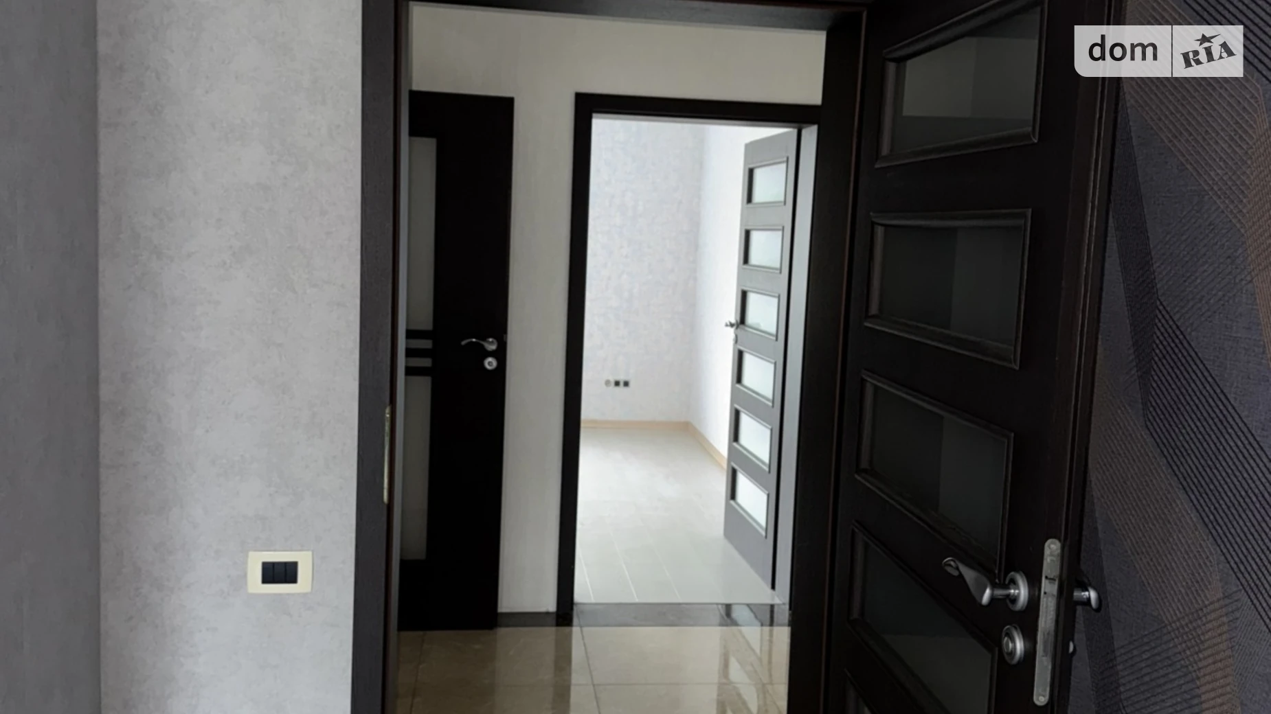 Продается дом на 2 этажа 350 кв. м с камином, цена: 150000 $ - фото 5