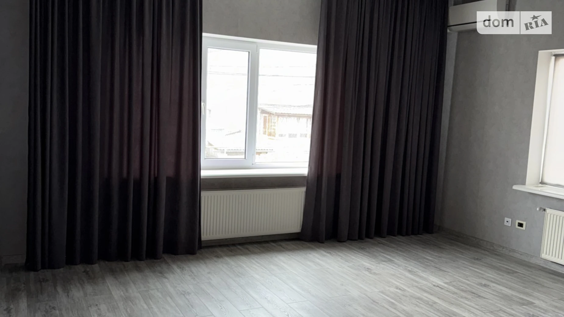 Продается дом на 2 этажа 350 кв. м с камином, цена: 150000 $ - фото 4